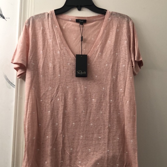 Rails Cara V-neck tee - Picture 2 of 6